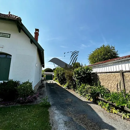 Arrive ! - Situee Sur Le Chenal De La Greve La Tremblade