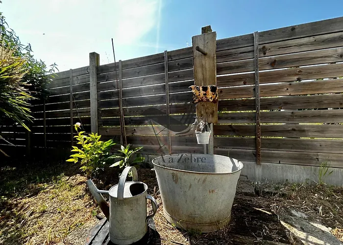 Arrive ! - Située Sur Le Chenal De La Grève *